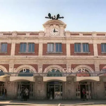 Apartment Pour 2 Proche Gare De Perpignan